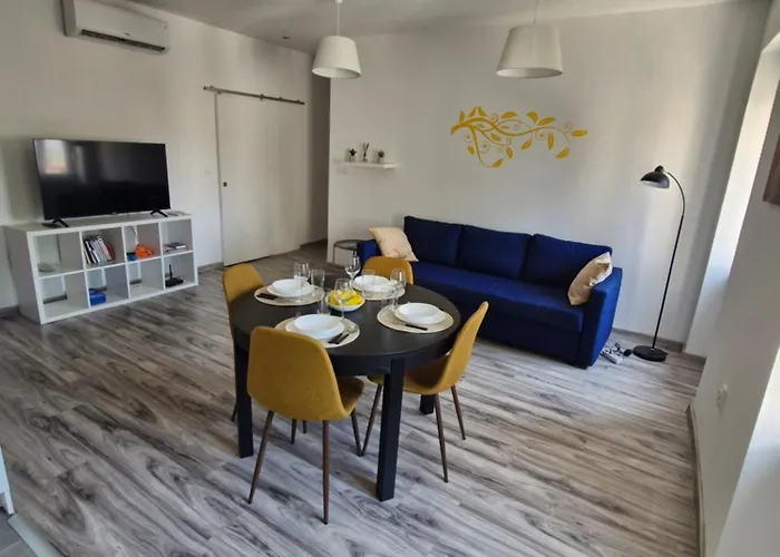 Yellow Apartment Pula